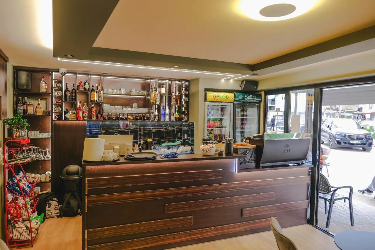 Fori's rooms Himare