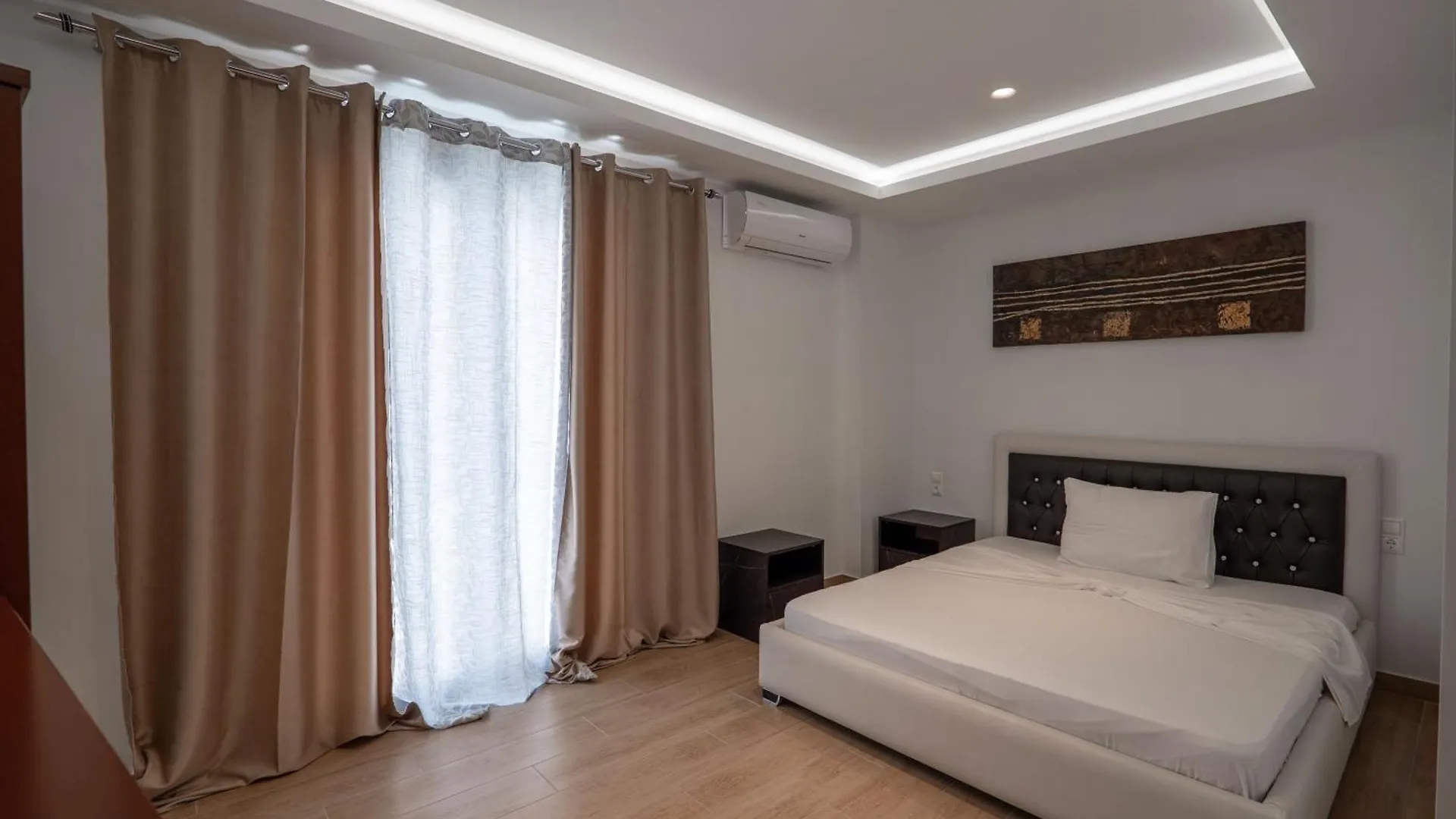 Fori'S Rooms Himarë 0*,