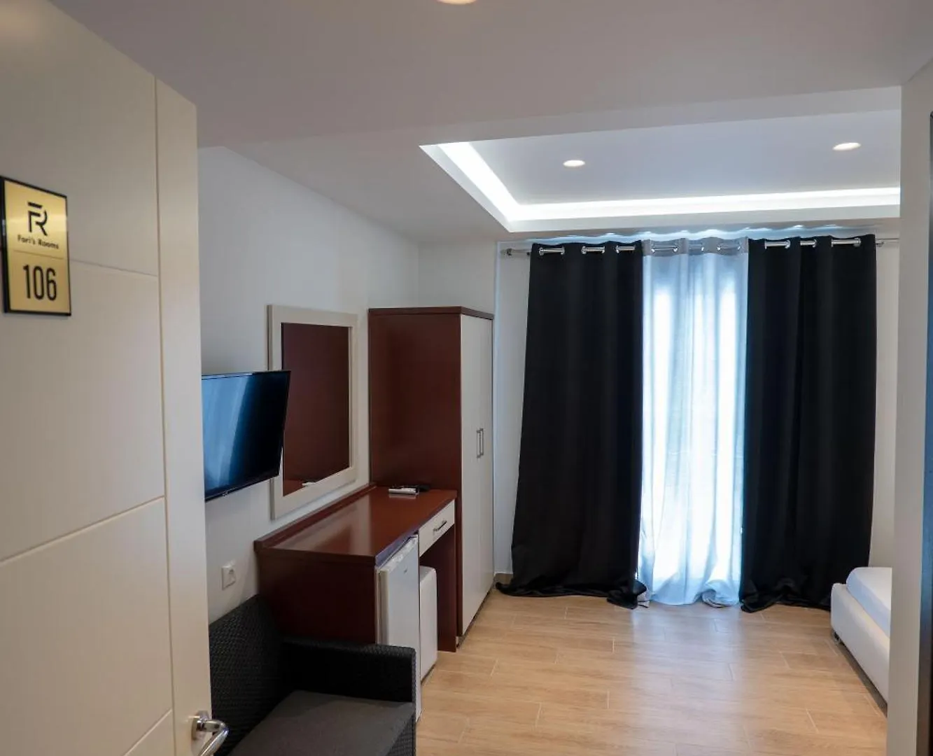 Hotel Fori'S Rooms Himarë