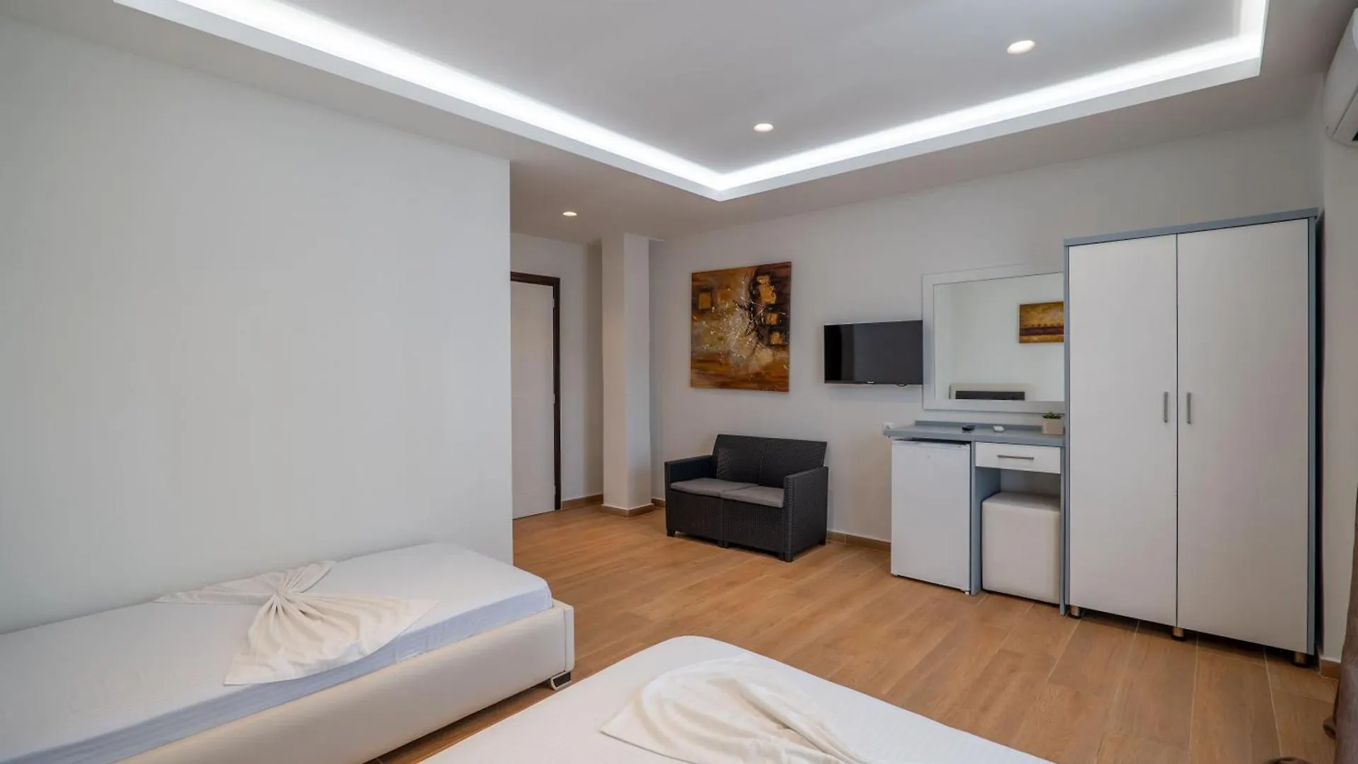 Hotel Fori'S Rooms Himarë