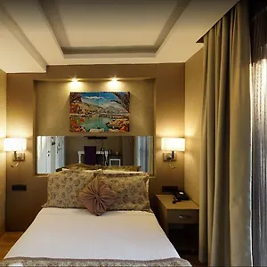 Iz Hotel Izmir